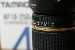 AF18-250mm F3.5-6.3